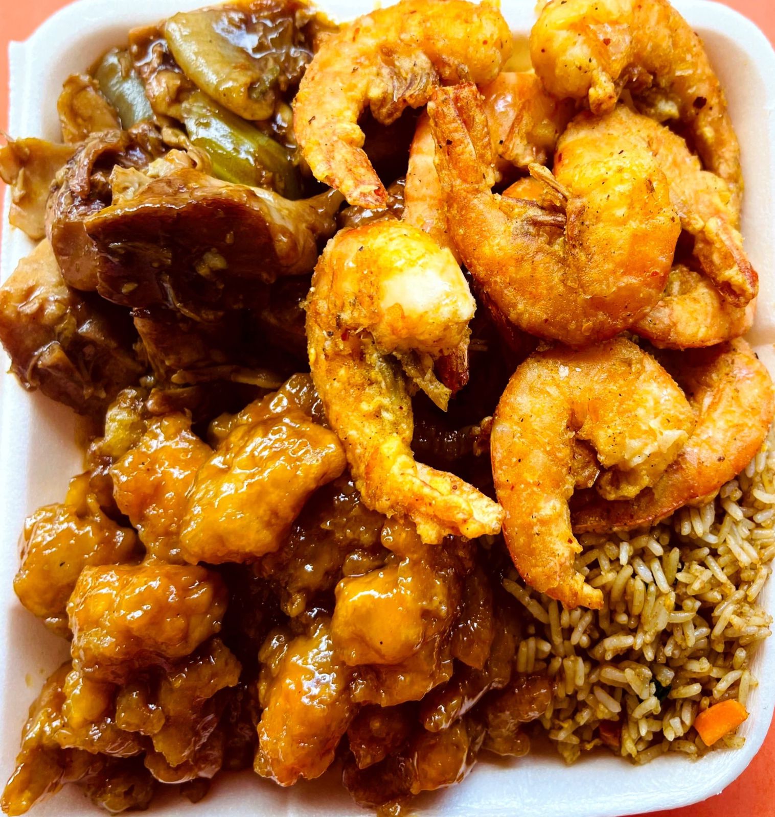 2 Guisos + Camaron con Arroz o Pasta (Grande)