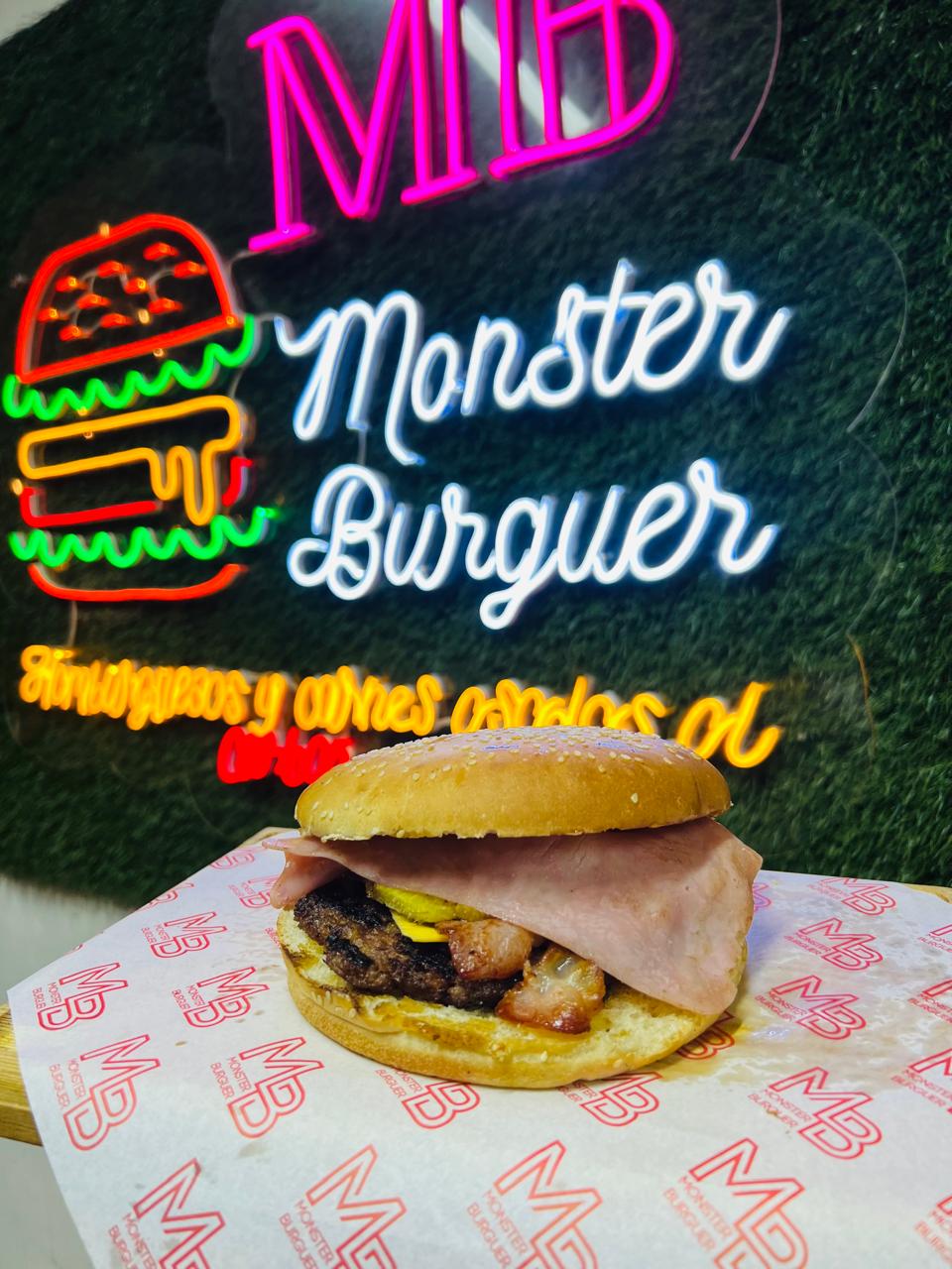 Hamburguesa Hawaiana Mediana