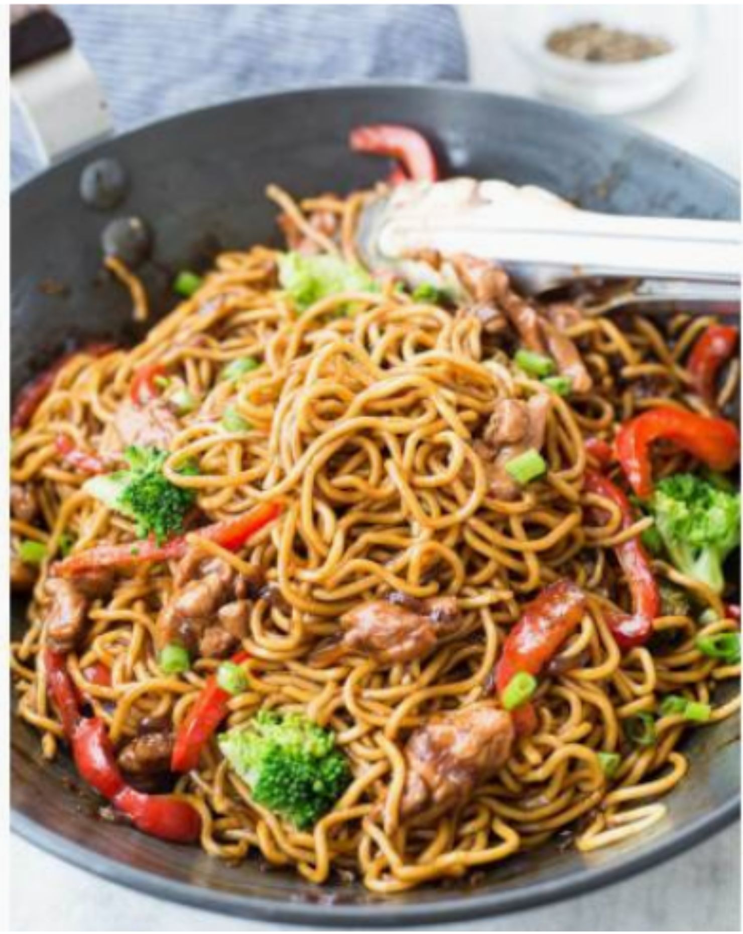 Chicken Garlic Chilly Noodles
