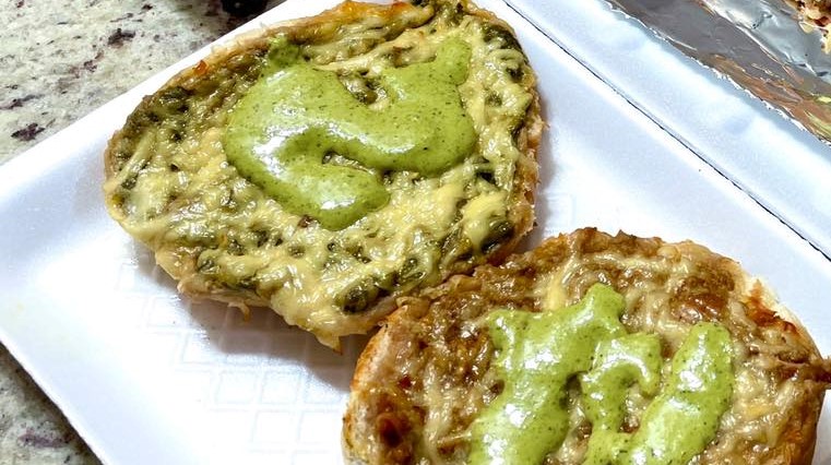 Molletes Especiales Chicharrón