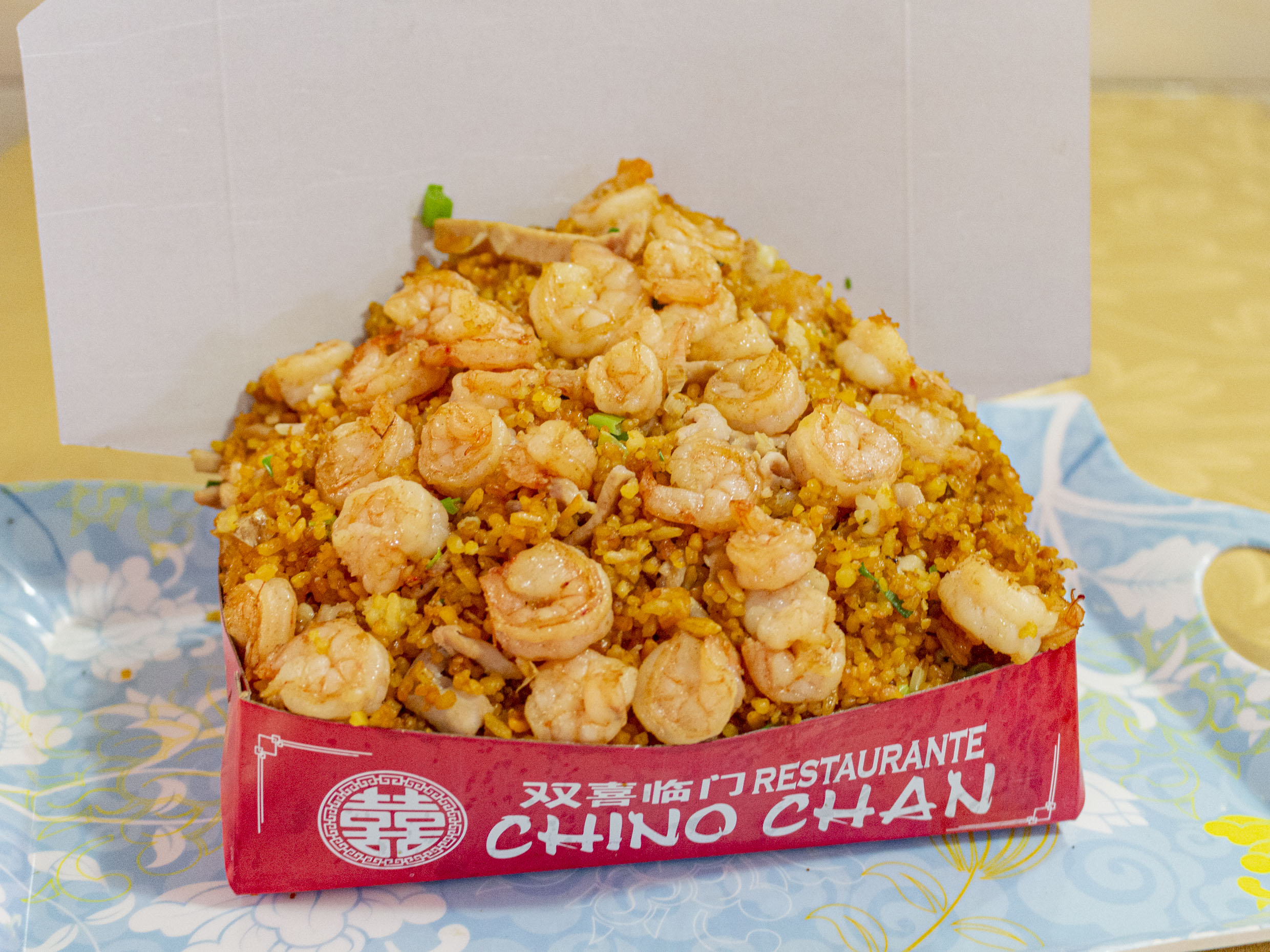 Arroz chino con camarones mega
