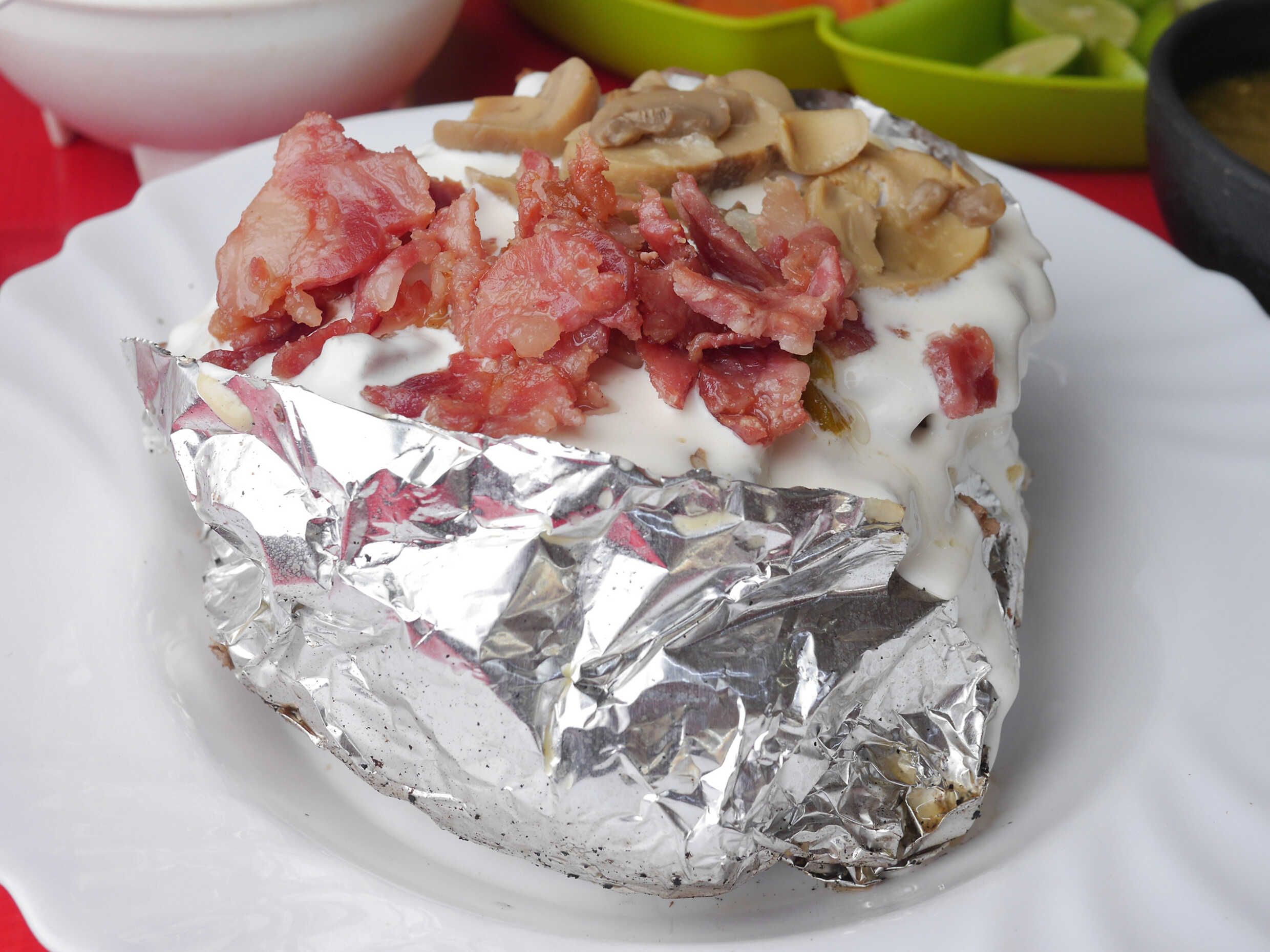 PAPA AL CARBÓN (Papa rellena)