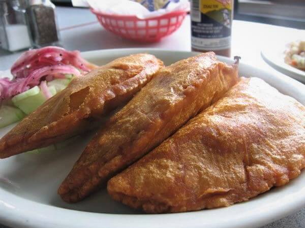 Orden de Empanadas de Camaron con queso 4 Pzas