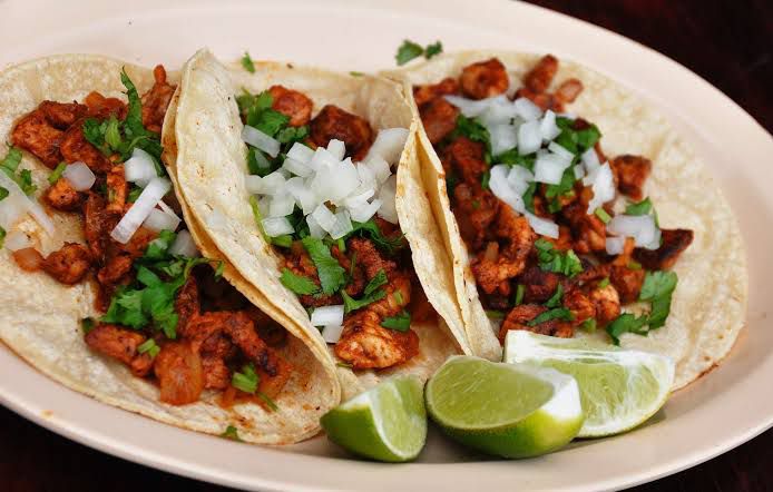 Taco de Adobada