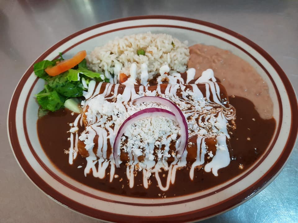 Enchiladas de Mole