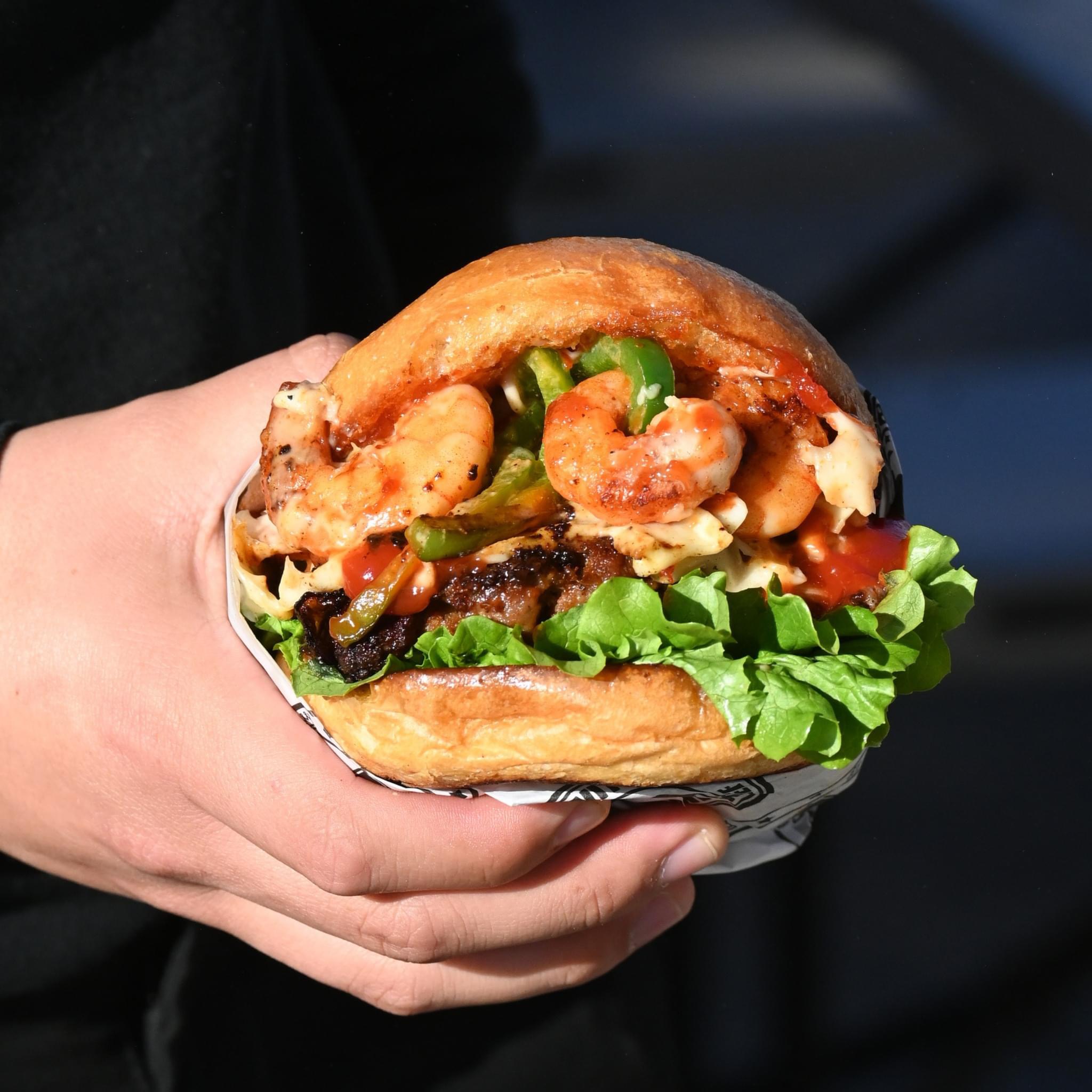 Mar y Tierra Burger