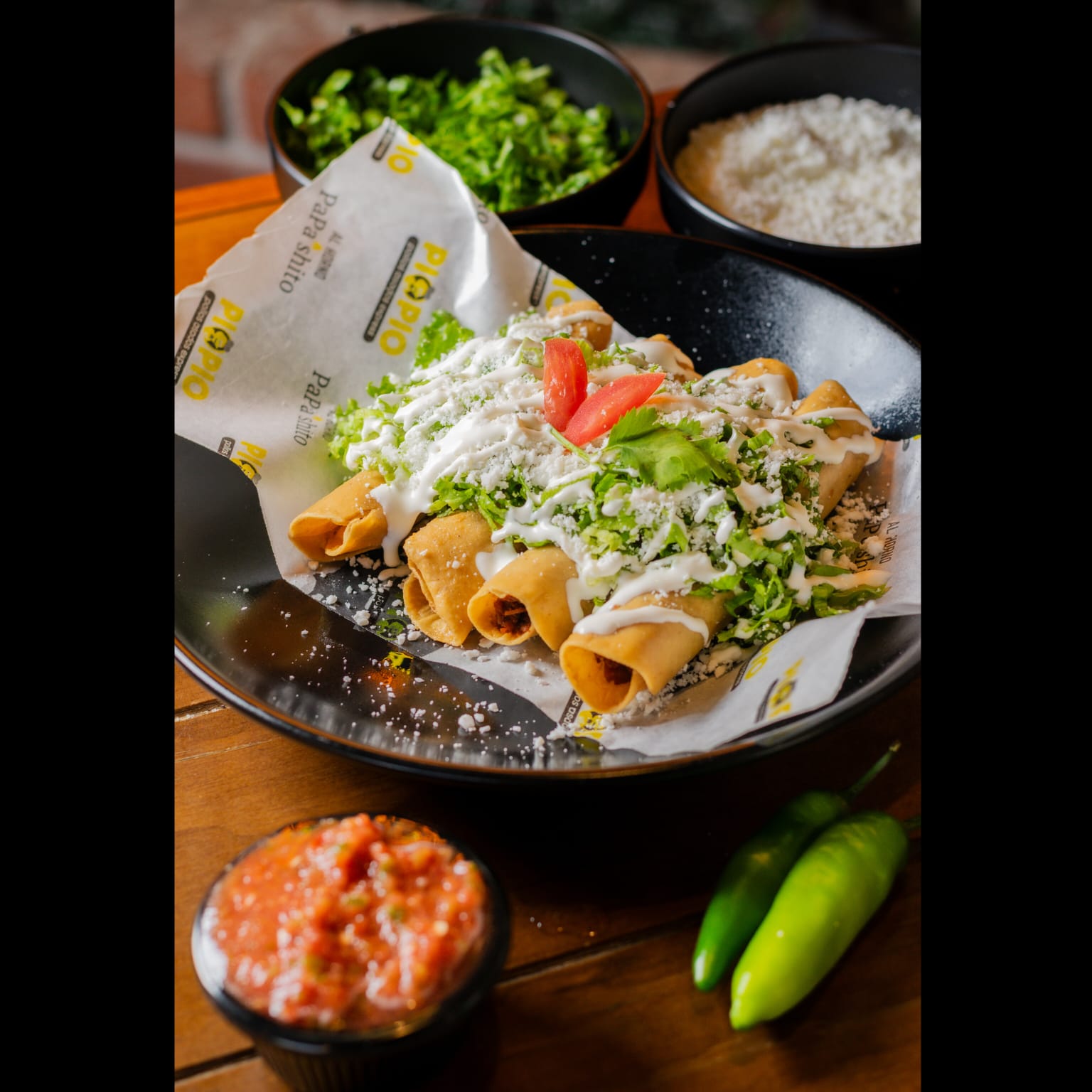 ORDEN 4 TAQUITOS  DORADOS DE POLLO