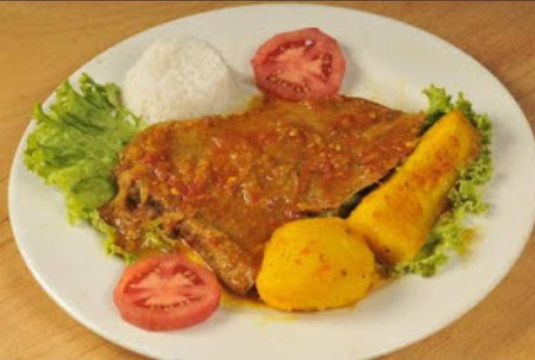 Sobrebarriga en Salsa con Limonada