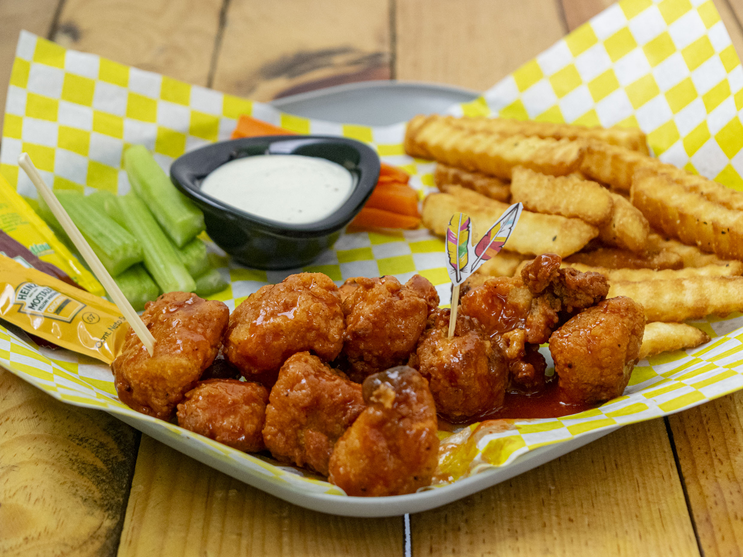 Boneless 200 G con Papas