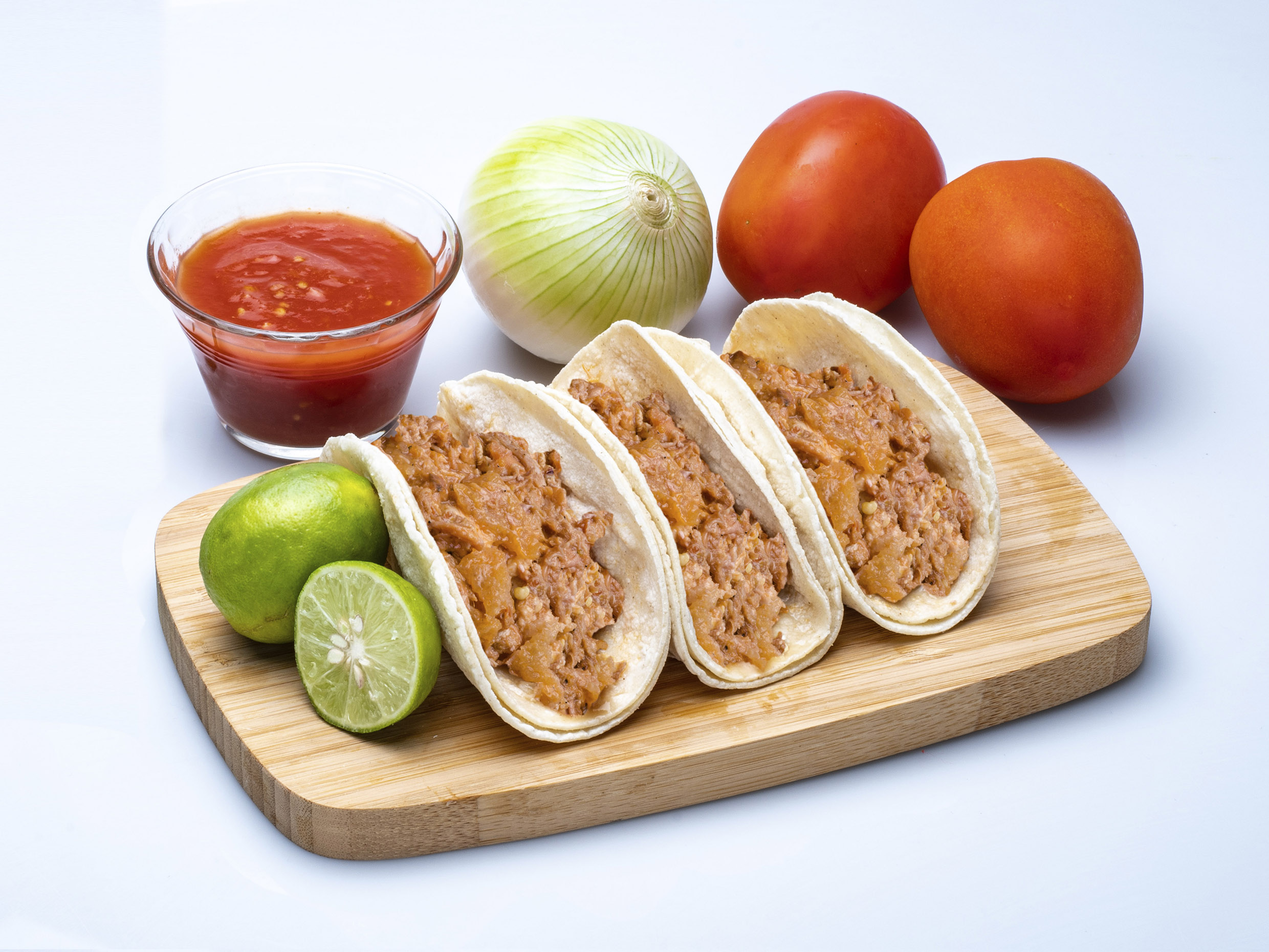 Taco de Chicharrón en Salsa Roja | Pork Rinds