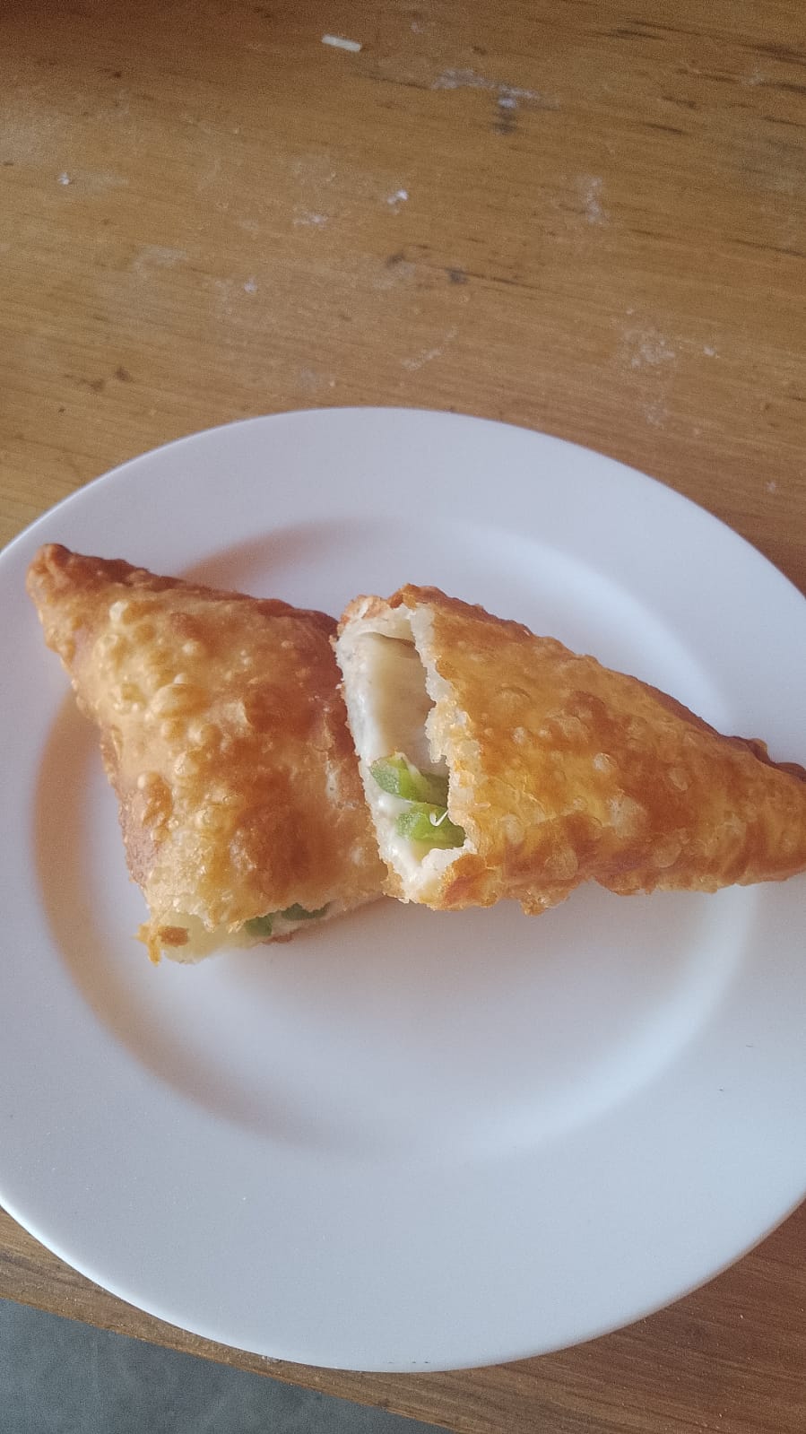 Empanada de Queso con Rajas