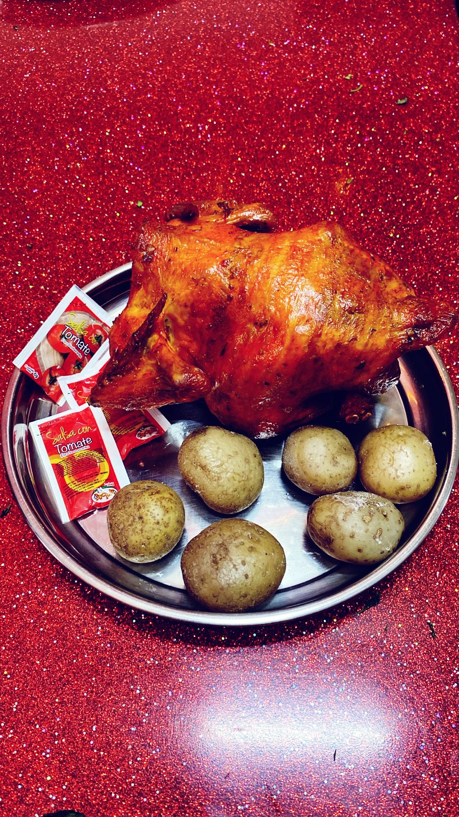 1 pollo asado*1 + Gaseosa Postobón 250 ml*1