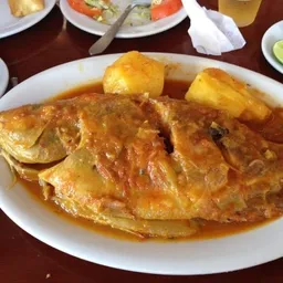 Mojarra roja frita o en salsa 600gr.