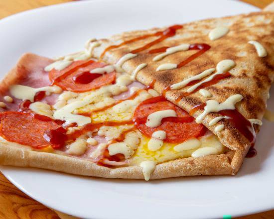 Crepa con Queso y Pepperoni