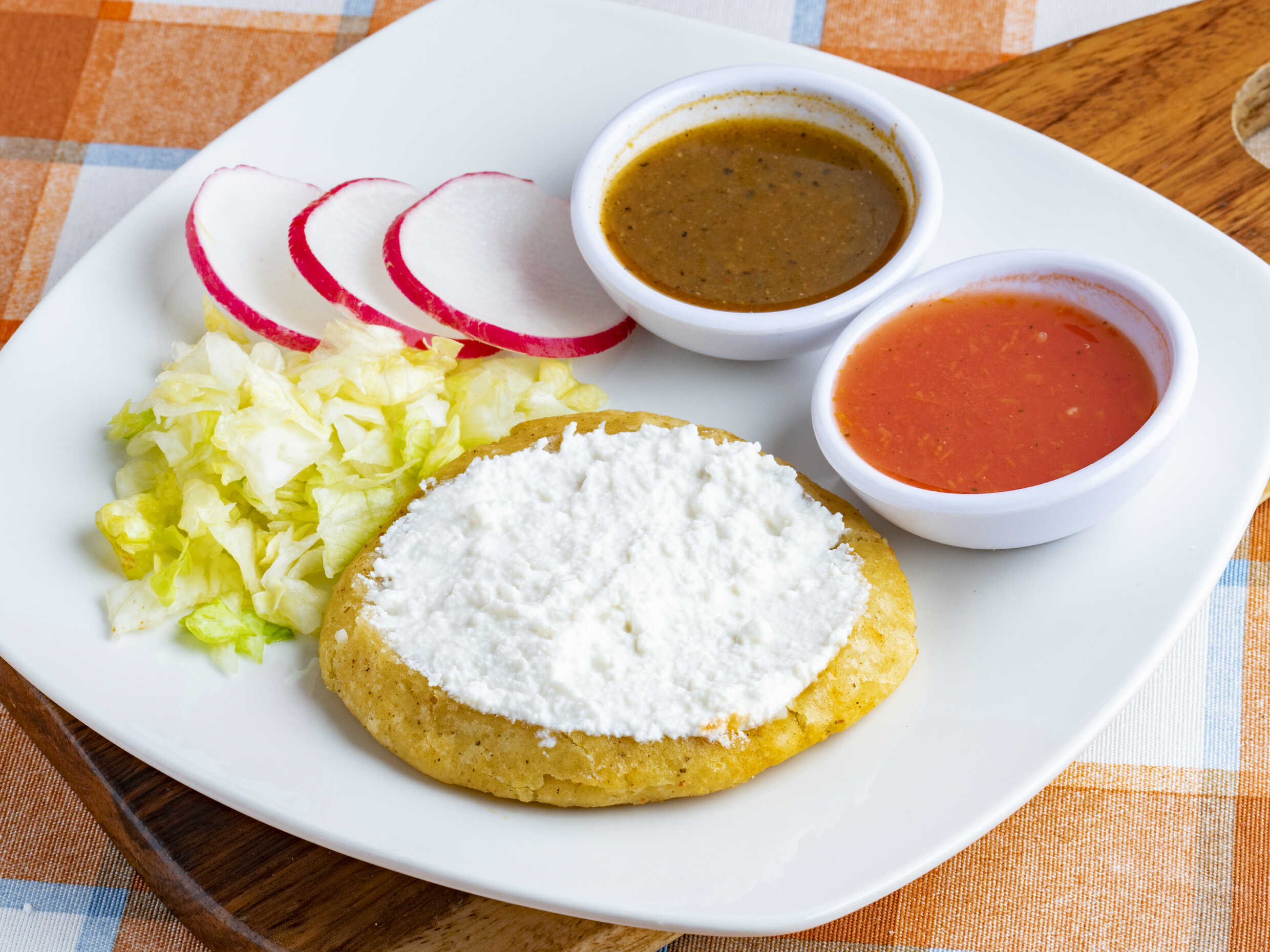 Sope con Requesón
