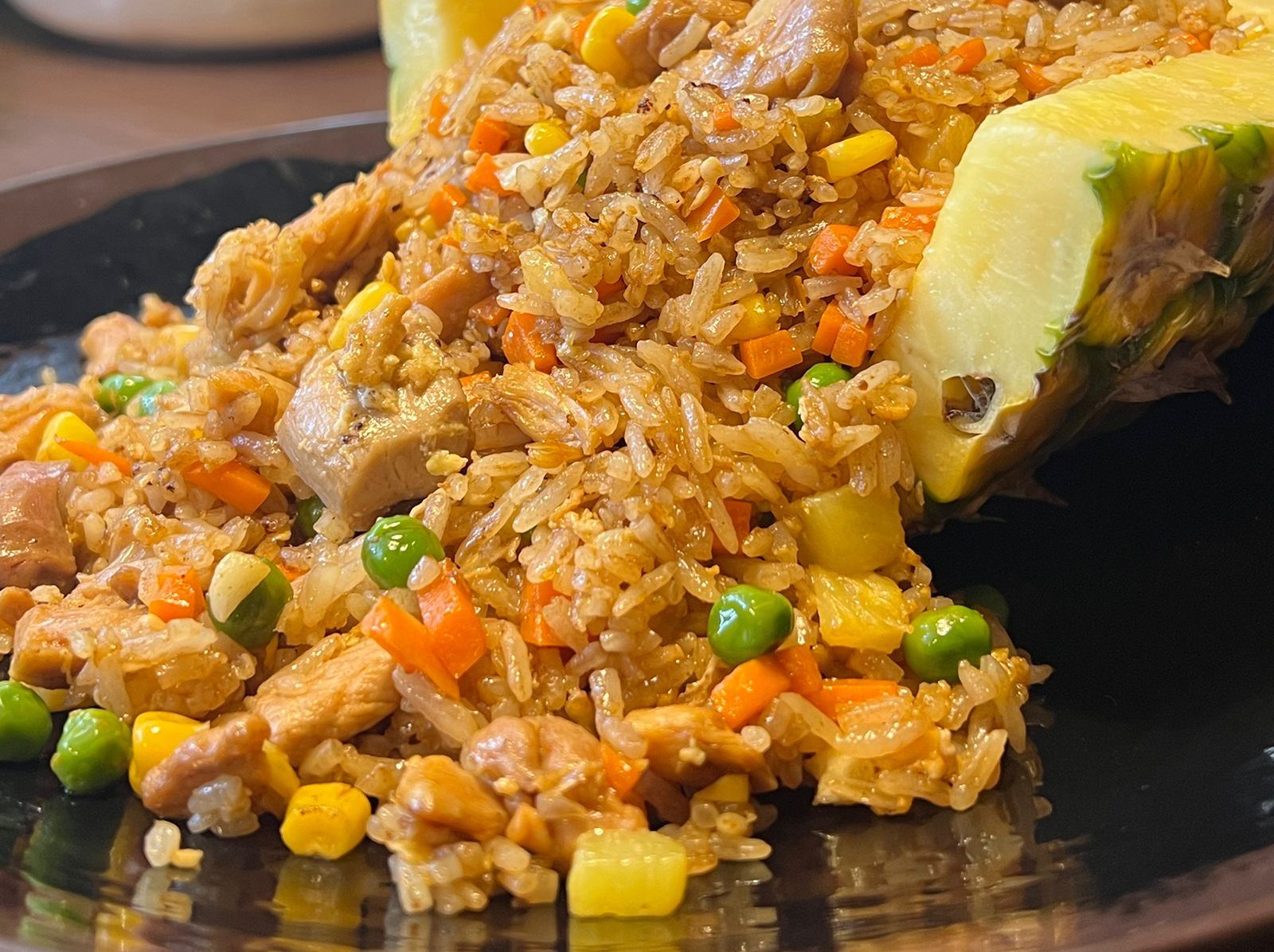 Arroz Frito con Camarón con Piña y Pollo