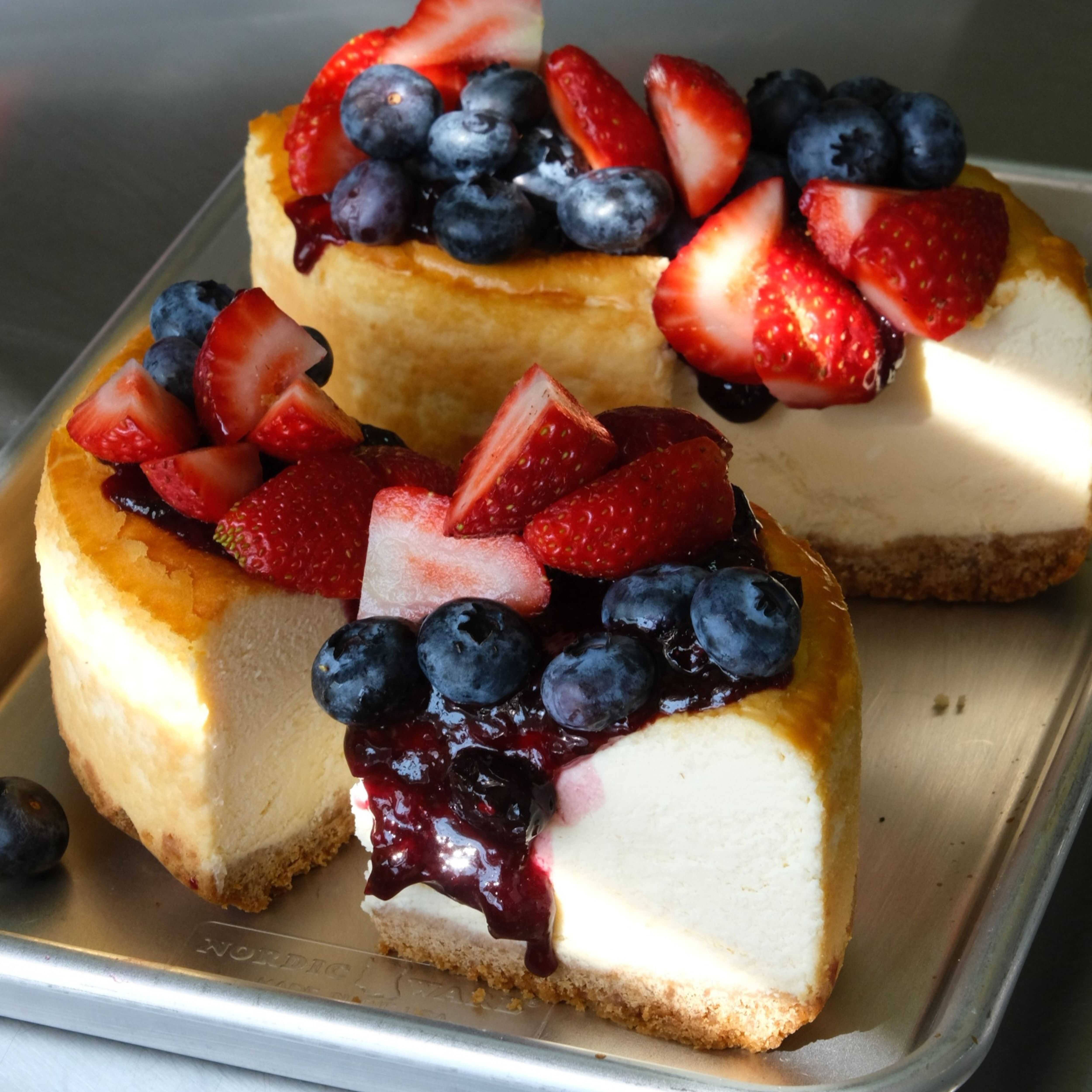 Cheesecake con Fruta de Temporada