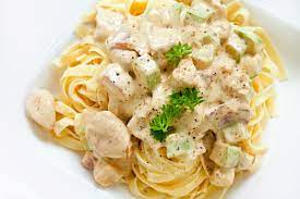 Spaguetti Pollo Carbonara