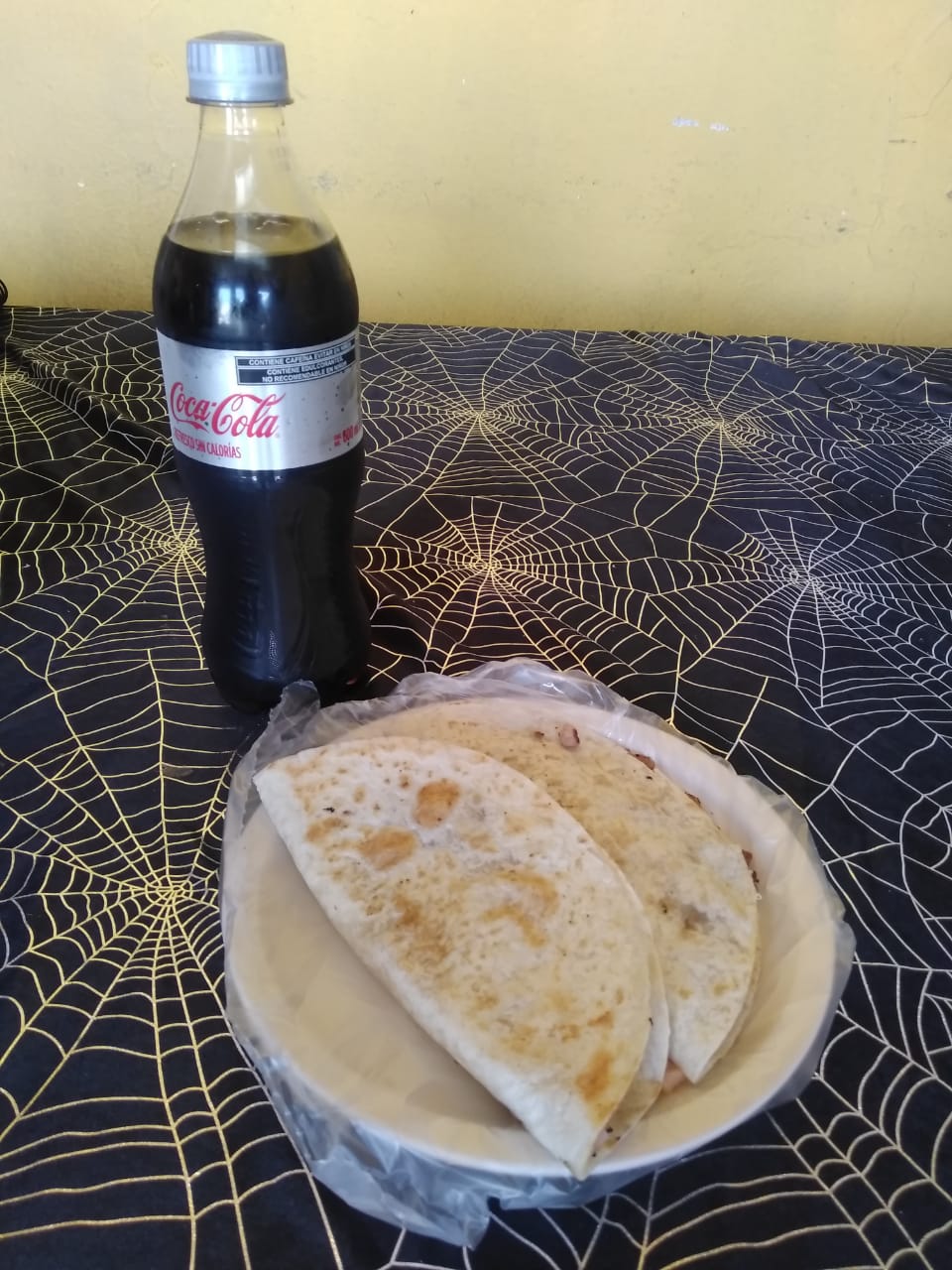 Quesadilla de Alambre con Queso