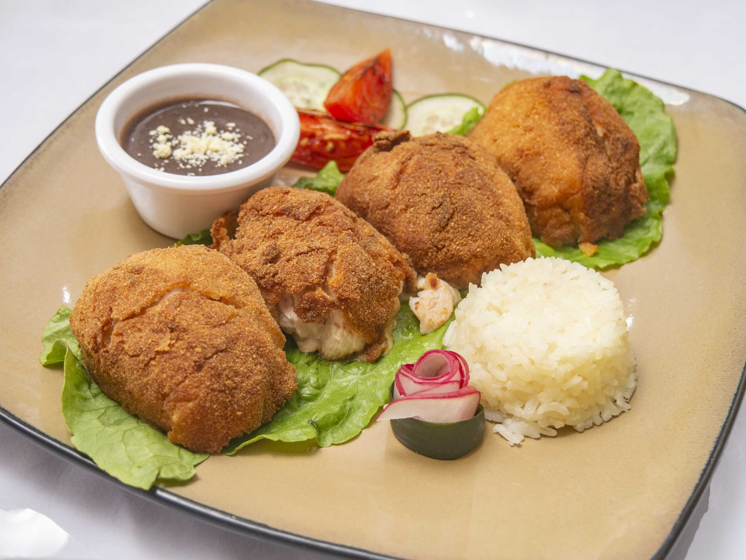 Orden de Pechuga Rellena de Vegetales