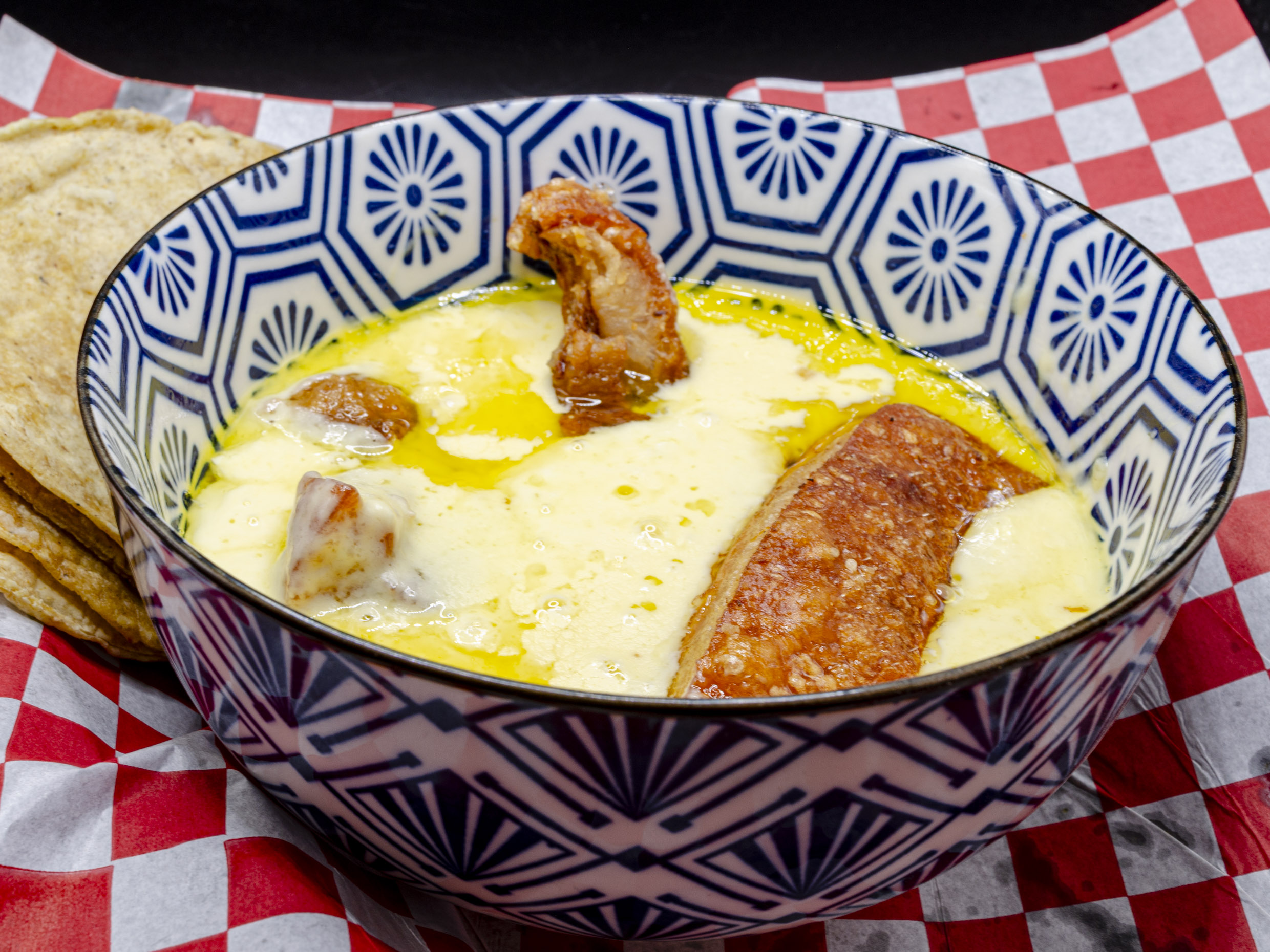 Queso Fundido con Pork Belly