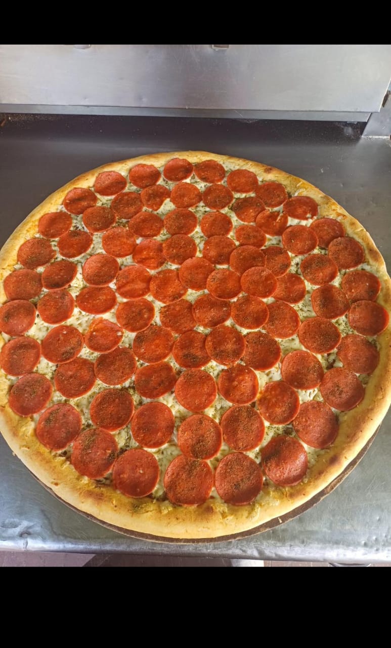 Pizza Pepperoni Clásica 8 Porciones