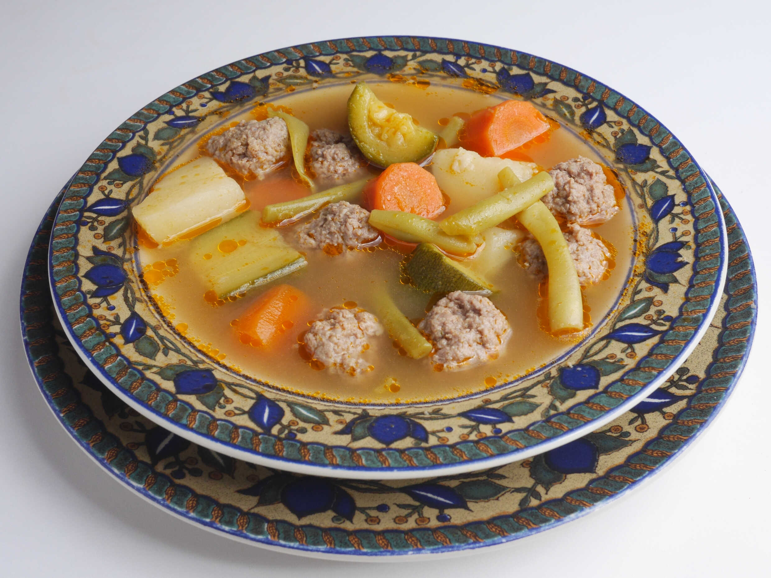 Albóndigas en Caldo ( Solo los miércoles )