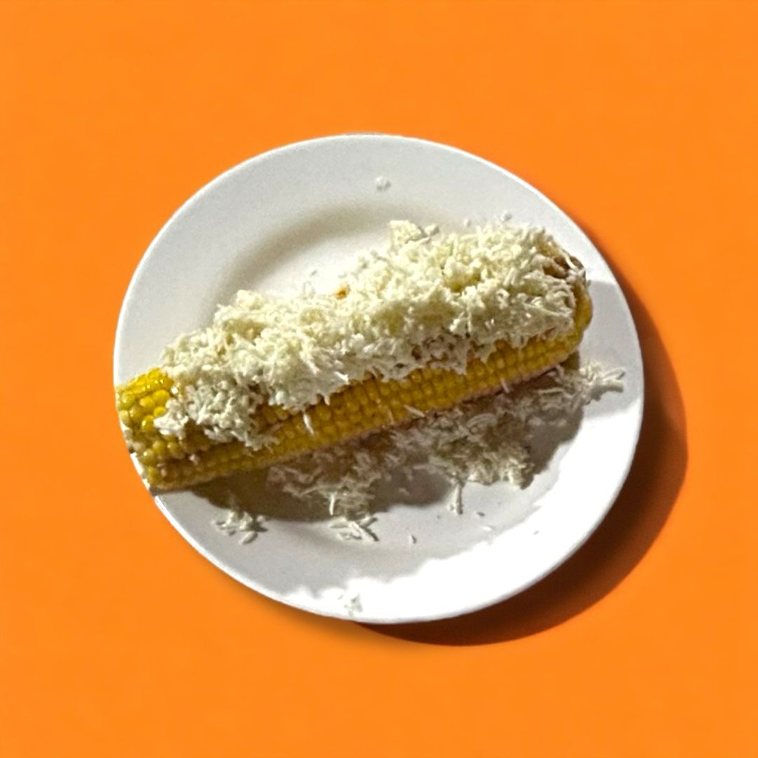 Mazorca Asada con Queso Rayado