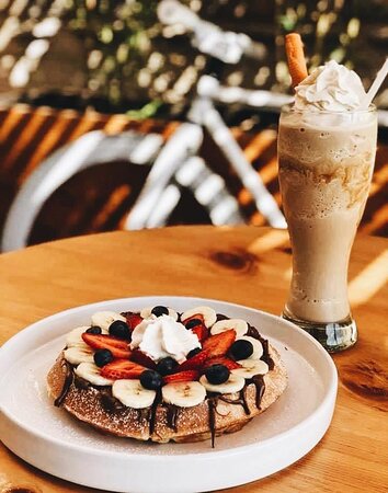 Waffle con Frappe de Café