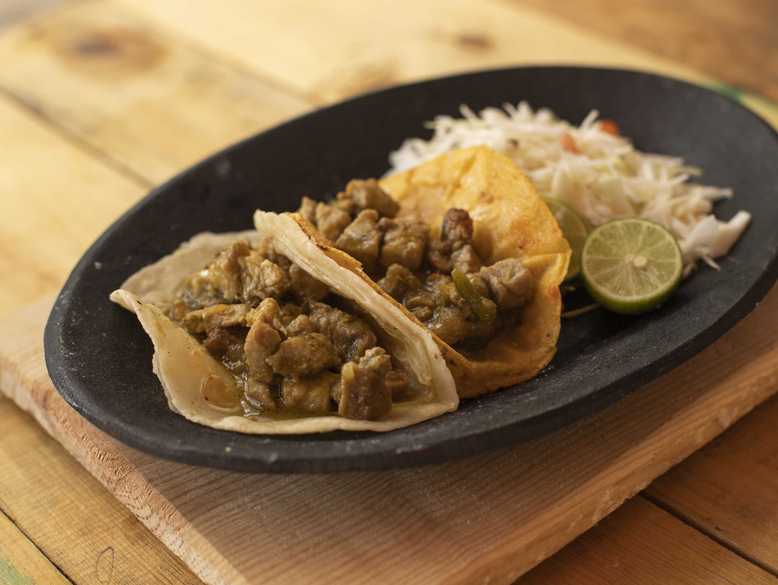 Taco de Carne en Salsa Verde