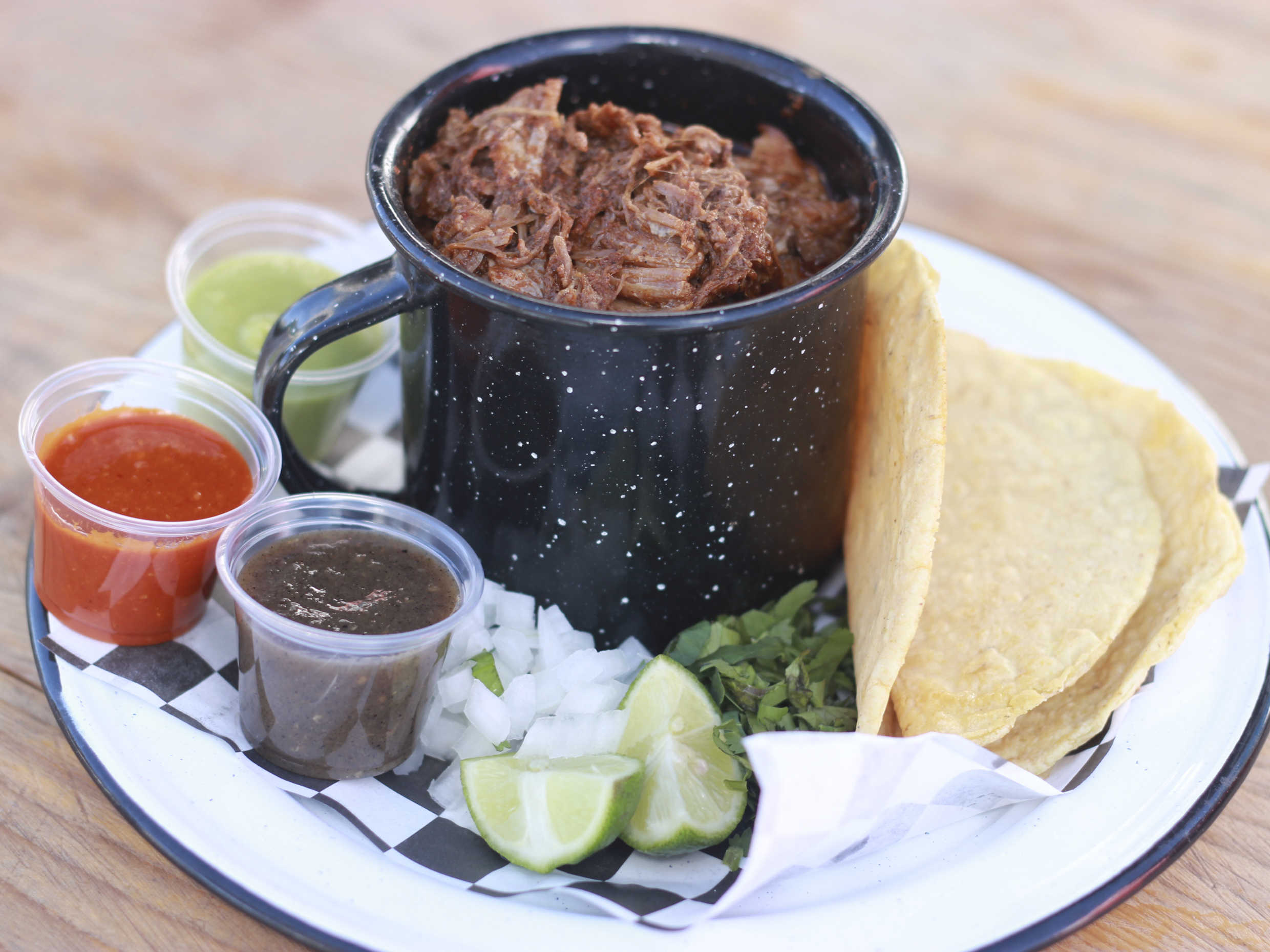 1/4 Litro Birria en Caldo