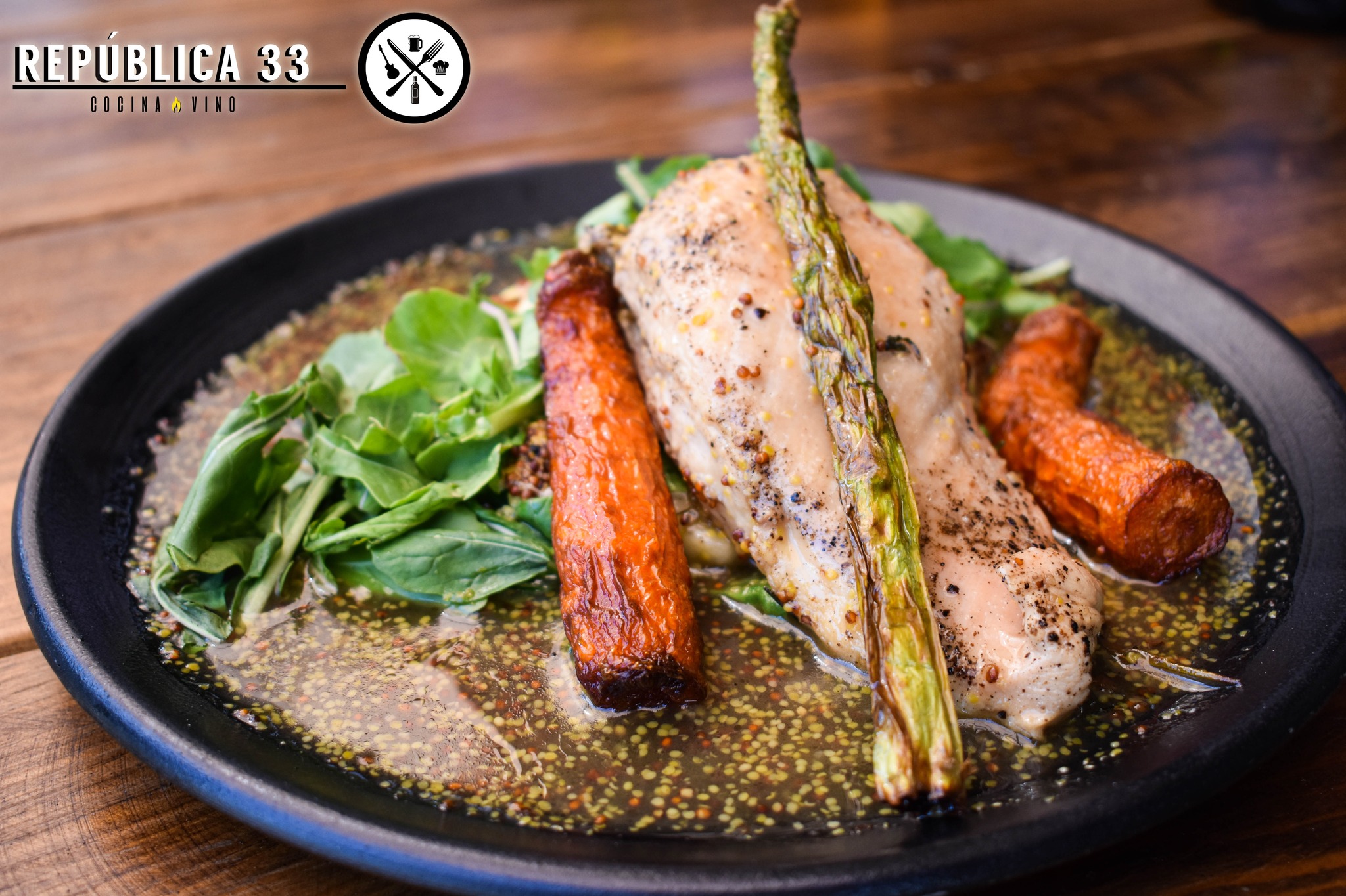 250 Gramos Pollo al Romero