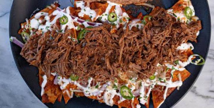 Chilaquiles Rojos Con Barbacoa