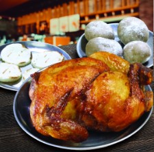 Pollo Asado con Papa y Arepa