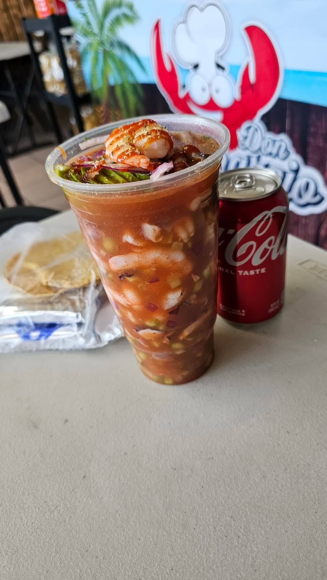 Coctel Grande + Soda o Té