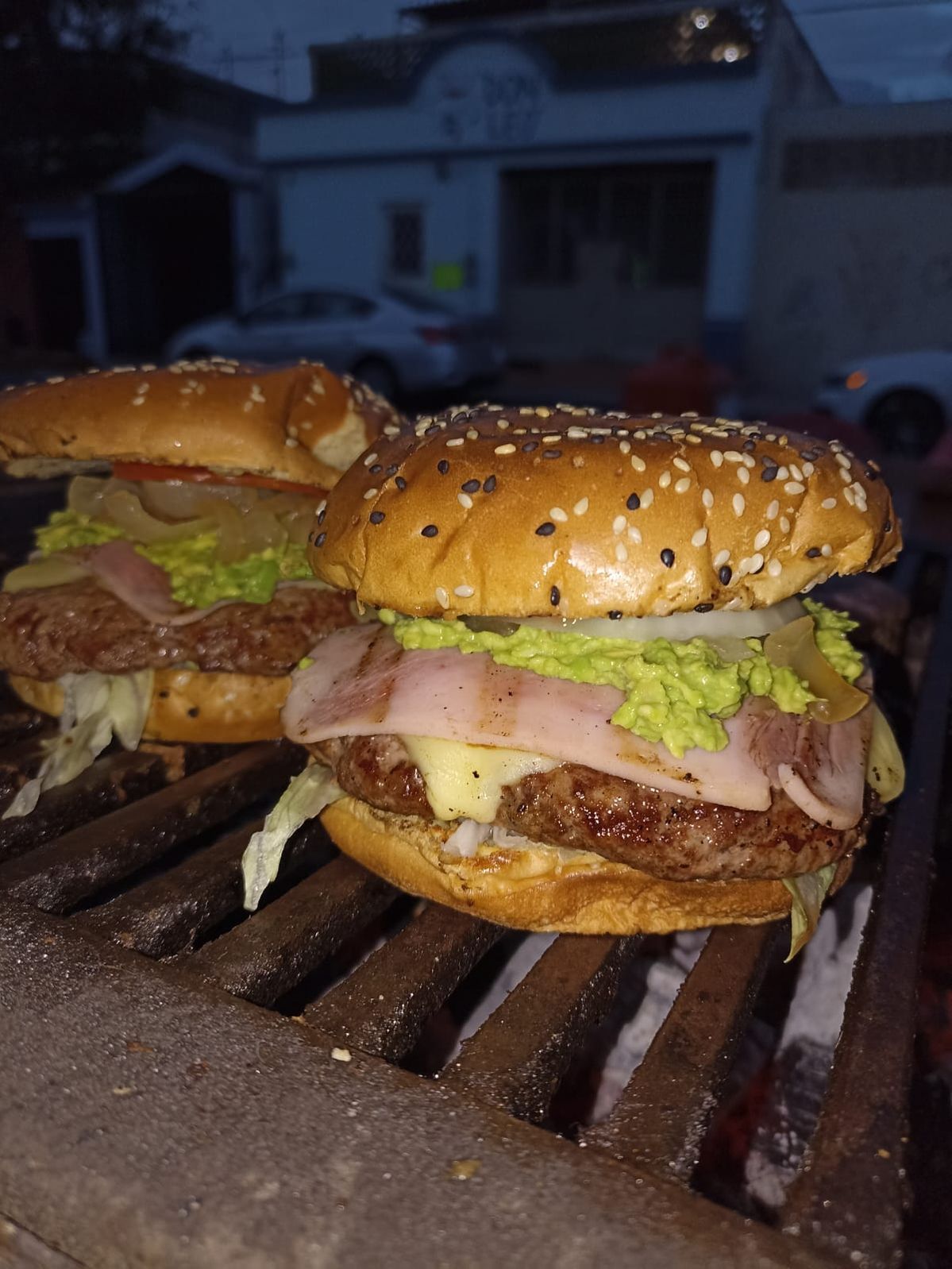 Hamburguesa Hawaiana y Papas