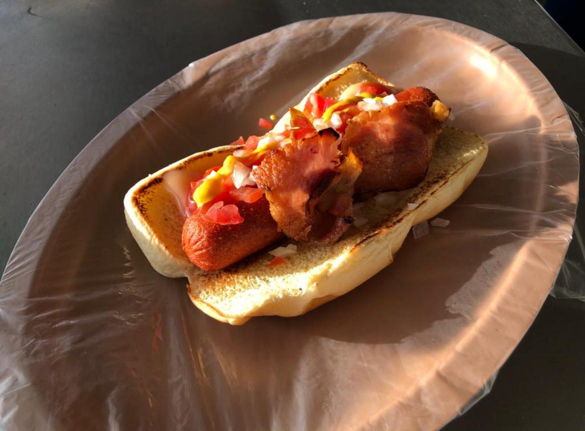 HOT DOG