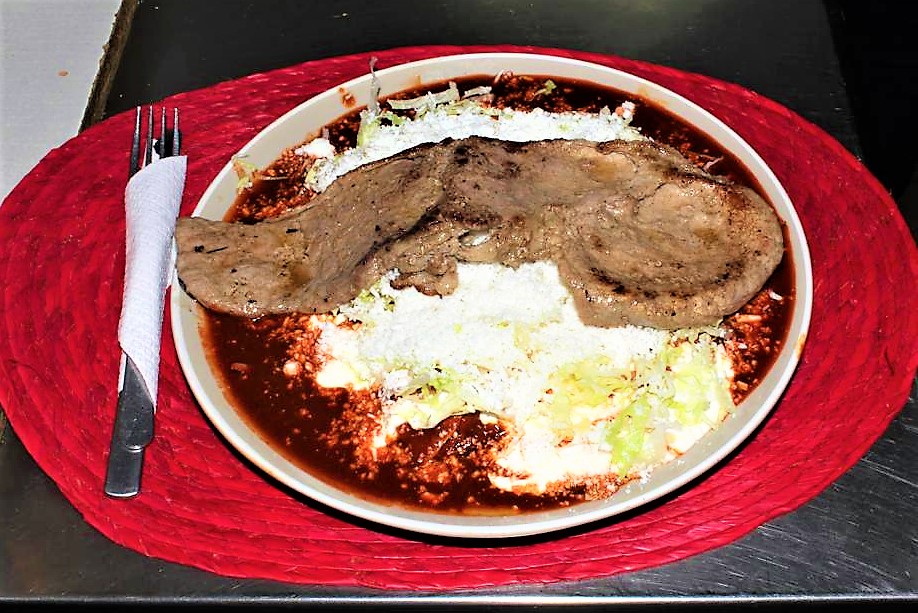 Chilaquiles con Carne Asada