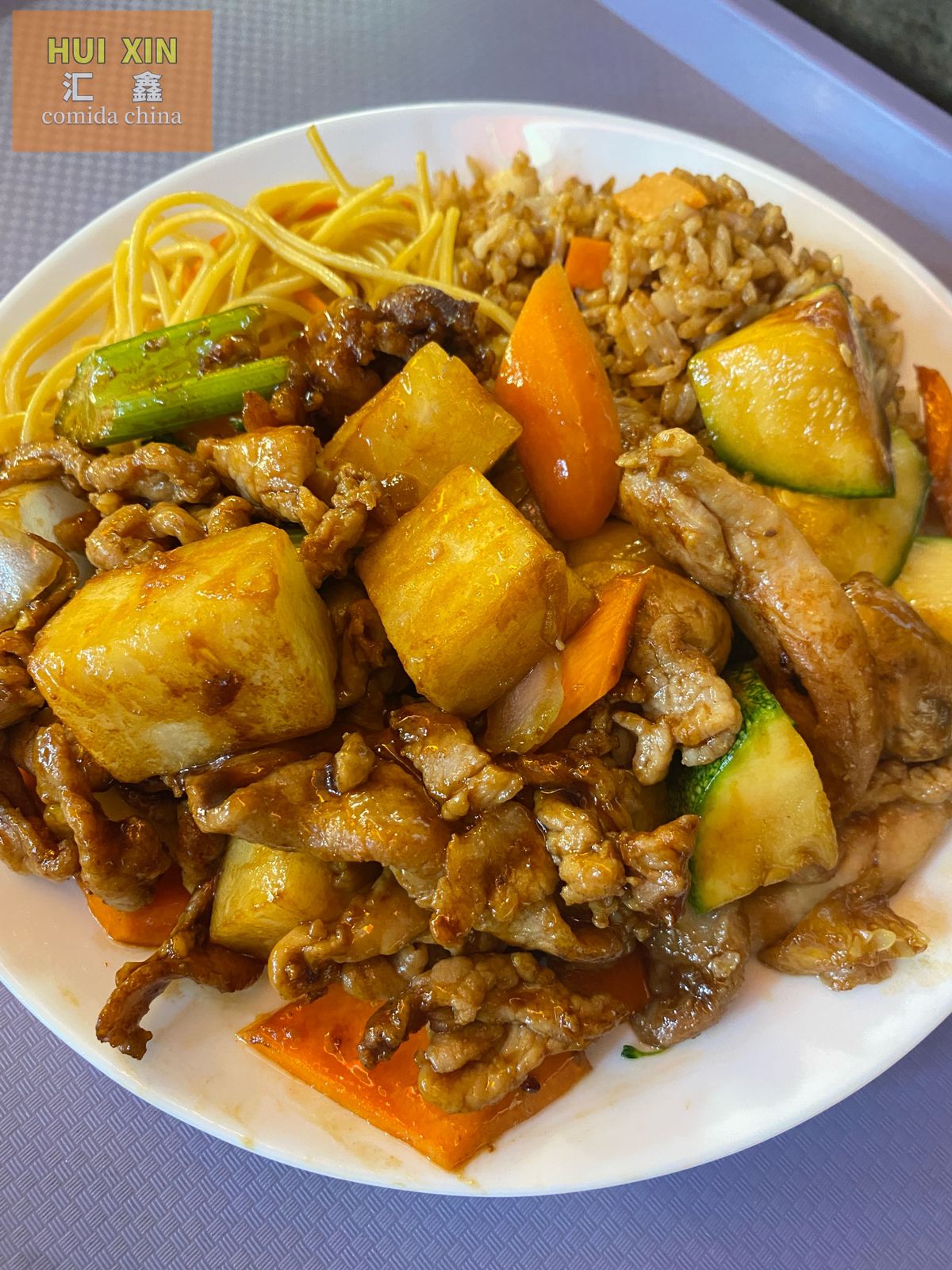 Carné Con jicama  + Pollo Con Vegetales