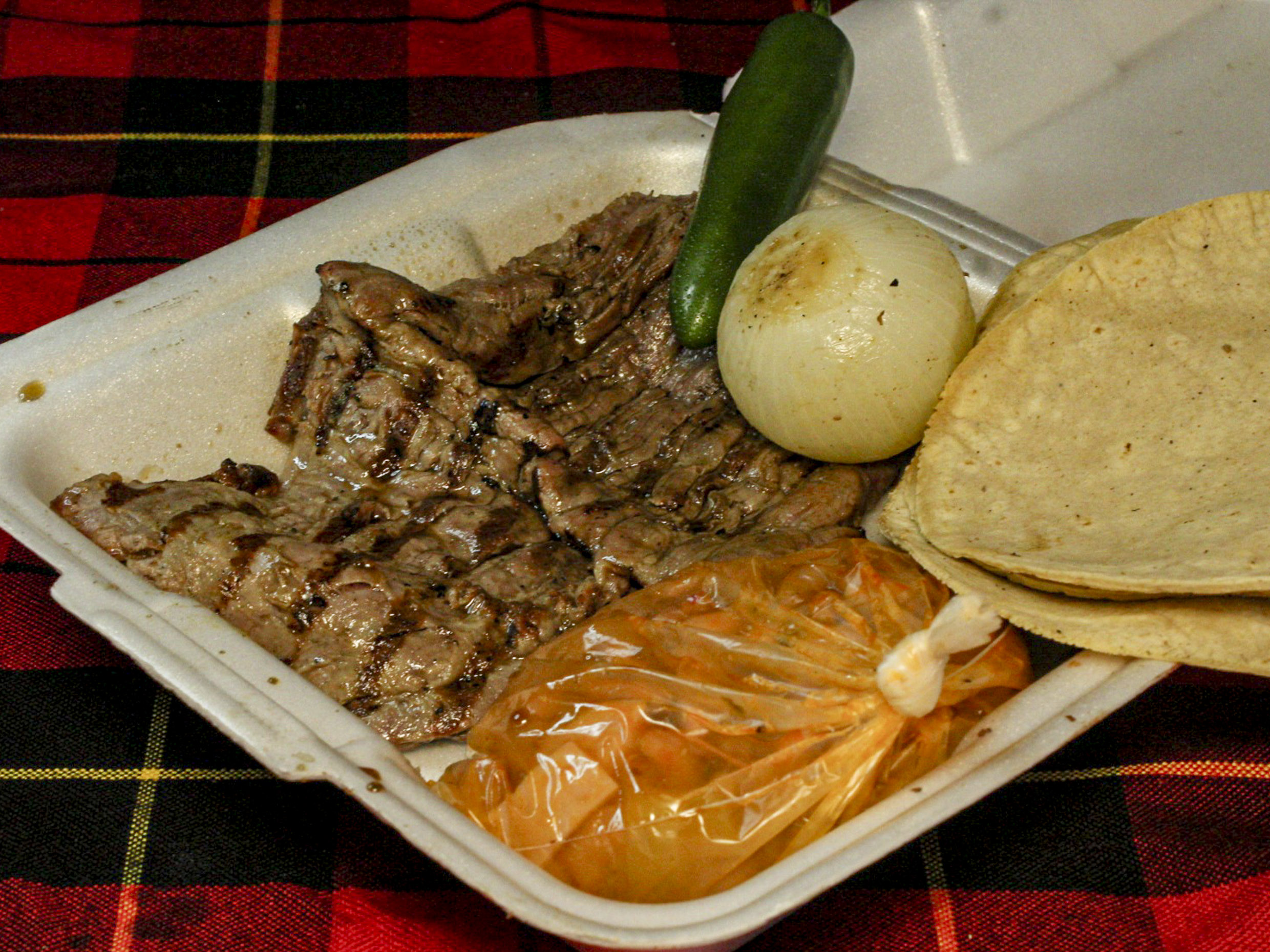 1/4 de Arrachera de Res