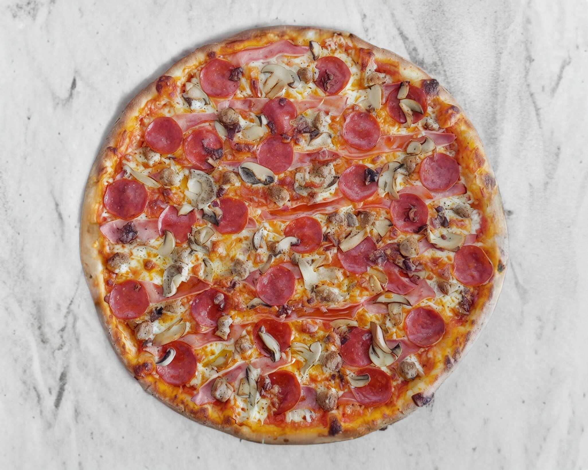 Pizza Clásica Mediana