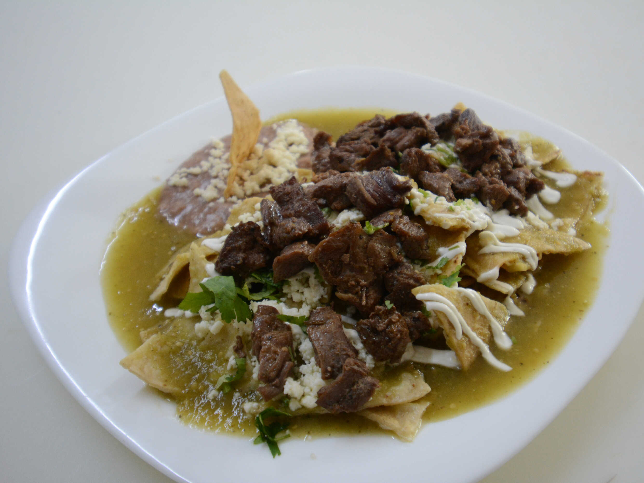 Chilaquiles con Arrachera