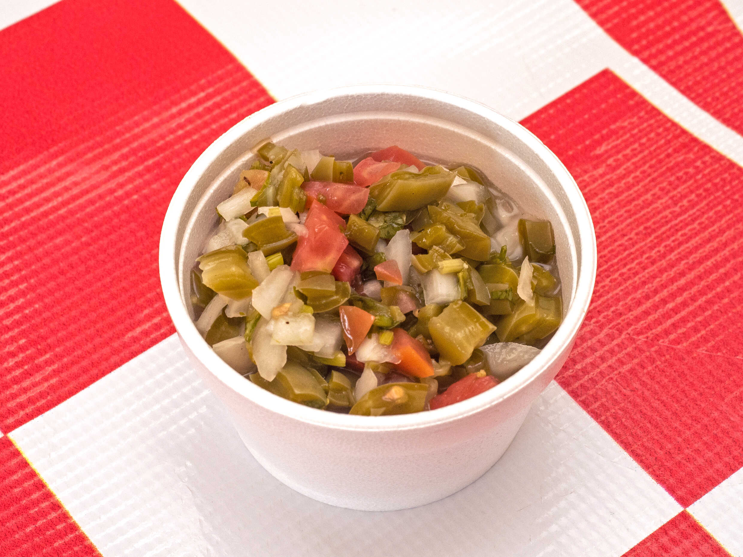Ensalada de nopalitos