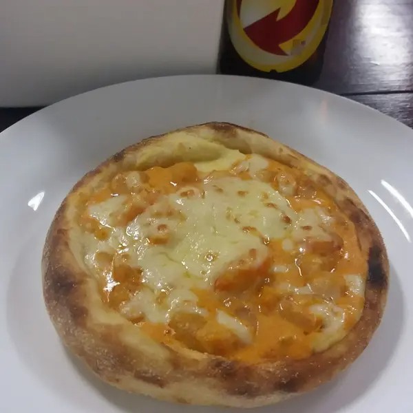 Mussarela, creme de camarão e catupiry