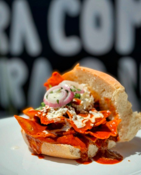 Torta de Chilaquiles