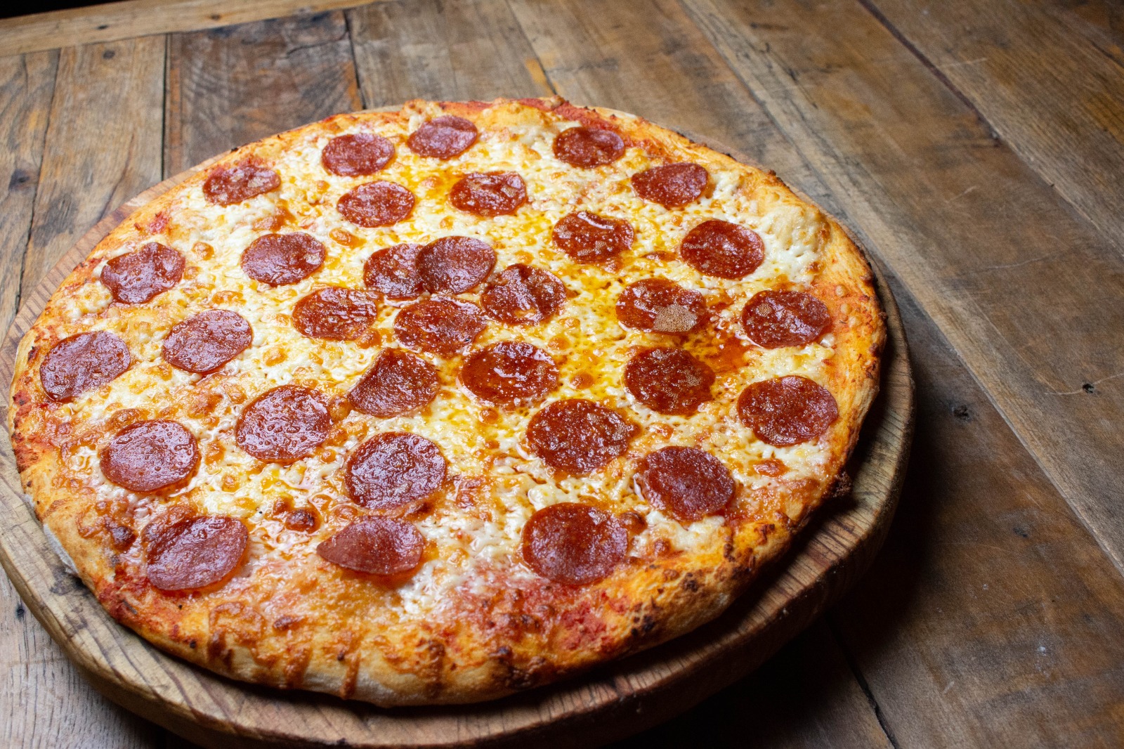 Pizza de Carnes Frías