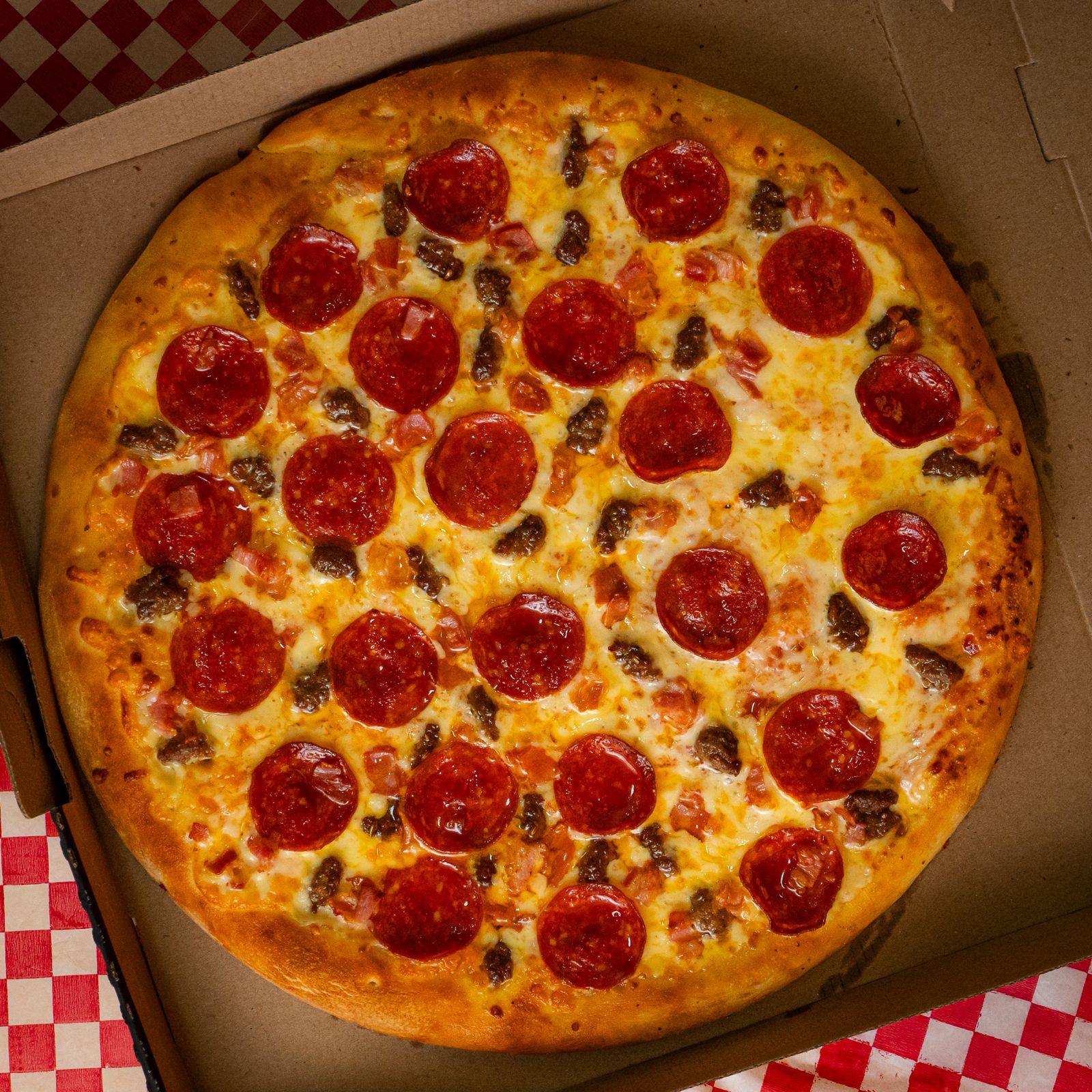 Pizza Tres Carnes