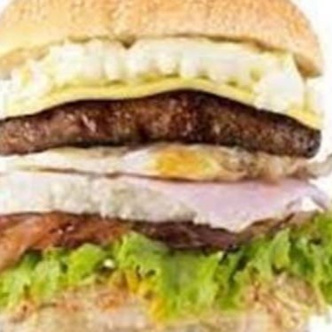 Duas Carnes,Queijo,Presunto,Bacon,Calabresa, Dois Ovos,Alface e Tomate