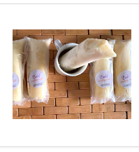 Base super cremosa de abacaxi, com geleia 100% artesanal feita com abacaxi fresco.  Até quem não é fã de abacaxi, vai se apaixonar por esse sacolé! 160g de muita cremosidade e sabor.  (Livre de gordura hidrogenada)