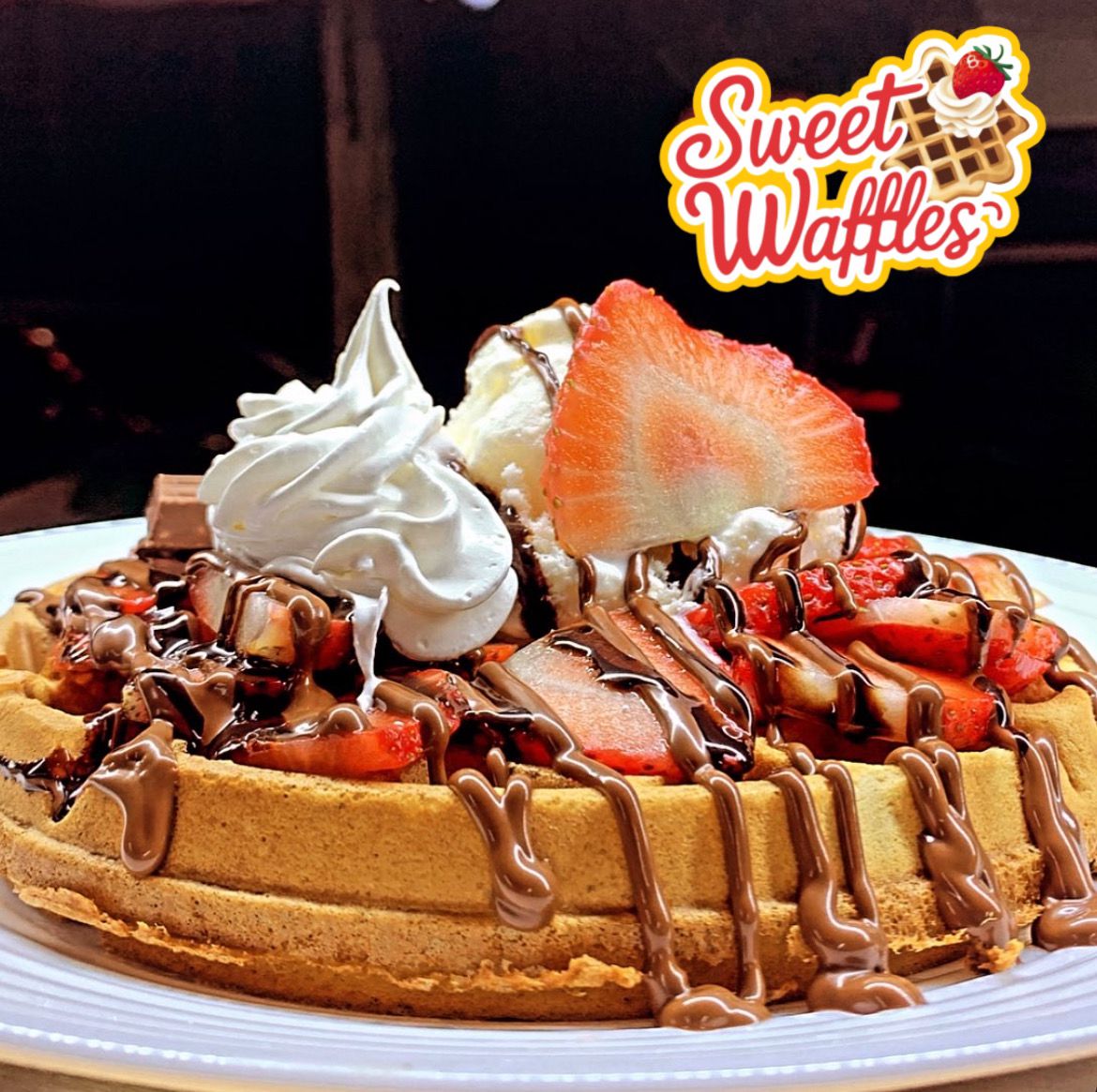 1 WAFLE CHOCOFRESA + 1 CHOCOMILK
